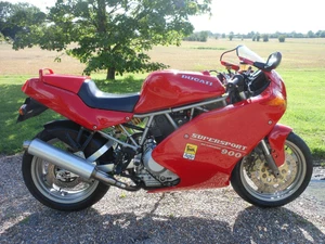 DUCATI 900SS, 1994,16,002 MILES,STUNNING ORIGINAL CONDITION WITH SERVICE HISTORY - Picture 1 of 8
