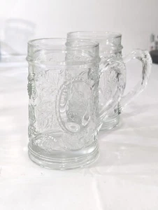 Vintage Klarglas Tassen/Stein, Weinrebe Design, Zweig Griff 5" Höhe 3er Set - Bild 1 von 6