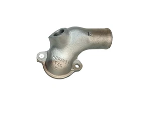 ETC6135 - Land Rover Discovery 1 Range Rover classic 3.5L V8 Thermostat housing - Picture 1 of 1