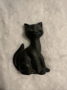 Ireland Lucky Black Cat Figurine - Picture 1 of 7
