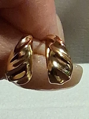 AROS PANDORA AUTÉNTICOS NUEVOS ONDULADOS ANCHOS CHAPADOS EN ORO AMARILLO DE 14 KT Foto 1 de 4