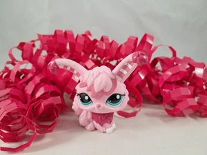 Littlest Pet Shop Peppermint Pink Angora Bunny Rabbit #2132 Teal Eyes - Picture 1 of 3