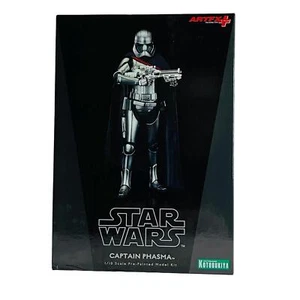 Kotobukiya Star Wars Episode VII The Force Awakens Captain Phasma ArtFX+ Kit NEW - Picture 1 of 6