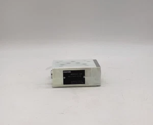 Rexroth R900515226 Hydraulic Valve - Picture 1 of 4