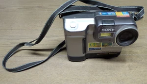 Sony Mavica MVC-FD88 1.3MP Digital Camera - No Cover or Battery - Picture 1 of 4