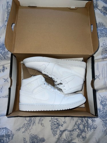 air jordan 1 mid triple white uk 8 5