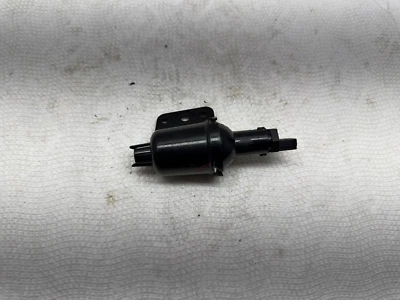 GENUINE 2002-2005 BMW 745i Front Door Handle Illumination Unit 8377308 & SANA - Image 1 of 4