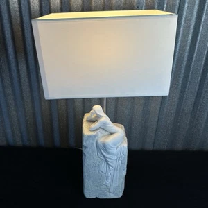 Neu Lladro Porzellan kontemplative meditierende Frau II Tischlampe 12,75 Zoll hoch - Bild 1 von 14