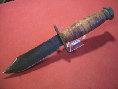 Faca de sobrevivência Air Crew com cabo de couro empilhado, talvez Camillus?? - Imagem 1 de 3