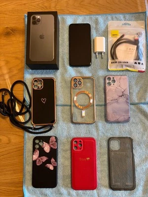 Apple iPhone 11 Pro - 64GB - Verde notte (Senza operatore) + 6 Cover + Scatola - Immagine 1 di 4