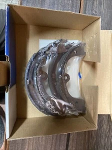 081 3205 Beck/Arnley Parking Brake Shoe P/N:081 3205 - Picture 1 of 3