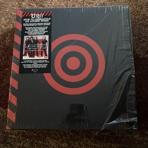 How To Dismantle An Atomic Bomb 20th AnniversarySuper Deluxe Collectors **6 LP - Picture 1 of 3