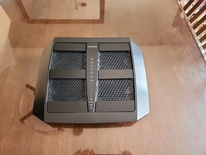 NETGEAR Nighthawk X6S AC4000 - Picture 1 of 3