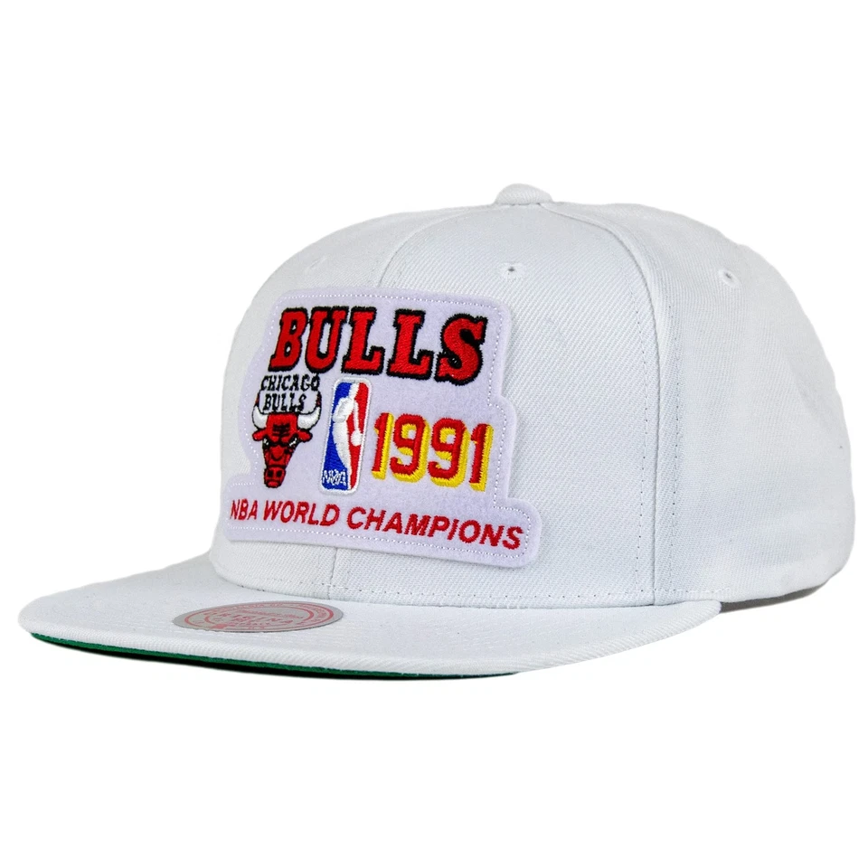 Mitchell and Ness NBA 91 Bulls Champions Snapback HWC Bulls White SH20060