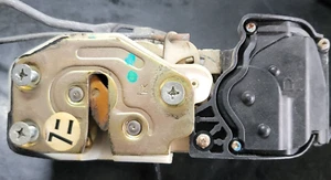 1994-2001 Acura Integra 2DR Right Front Door Latch w Power Lock Actuator oem - Picture 1 of 18