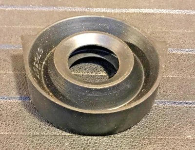 Suporte central do eixo de transmissão Karlyn - 16-812M / 675367 - Para Volvo 122, 142 e mais - Imagem 1 de 4