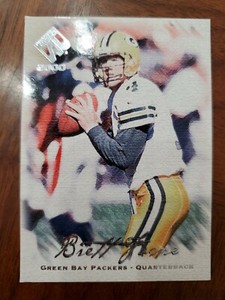 2000 Pacific Private Stock Brett Favre RETAIL SILVER card #35