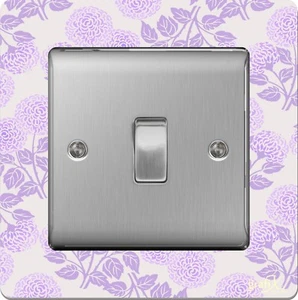 Interruptor de luz único/enchufe envolvente placa de dedo acrílico flores lilas sr30 - Imagen 1 de 1