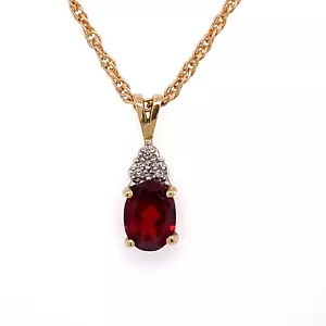 Colgante de diamantes granate facetado ovalado de oro amarillo de 10 K enero piedra de nacimiento joyería - Imagen 1 de 3
