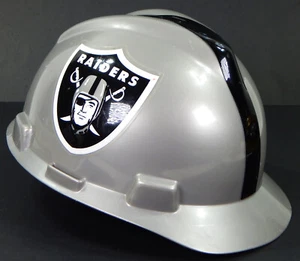 CAPPELLO RIGIDO MSA RAIDERS NFL LAS VEGAS CON LICENZA UFFICIALE TAGLIA M OAKLAND VINTAGE V-GARD - Foto 1 di 10