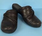 Clarks Brown Leather Slides/Mules Rubber Non-Skid Sole Closed Toe 9.5M