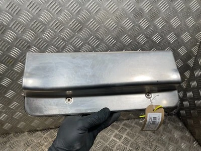 MITSUBISHI L200 2,4 L MK5 2015-2019 puerta trasera escalón cubierta derecha O/S BÁRBARO Foto 1 de 4