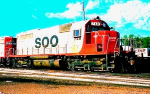 ORIGINAL KODACHROME SLIDE SOO LINE SD-40 #748 N. FOND DU LAC, WI AUGUST 31, 1985 - Picture 1 of 1