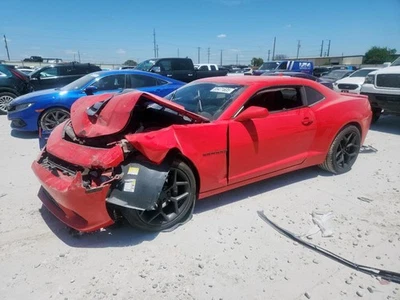 RED DECKLID TAILGATE 2014-2015 CHEVROLET CAMARO Foto 1 de 4