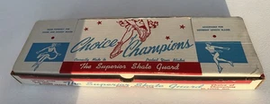 Vintage NOS Schlittschuhschützer aus Holz in orig Karton Figur Hockey - Bild 1 von 6