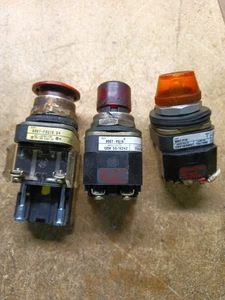 LOT OF VARIOUS 3 ALLEN BRADLEY 800T-P16, 800T-PA16, 800T-FXQ10 D4 See Pics - Picture 1 of 5