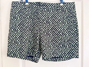 TALBOTS WOMENS PETITE CHINO SHORTS - SIZE 12P - Picture 1 of 7
