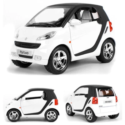 1:24 Smart ForTwo Die Cast Modellauto Spielzeugauto fur Kinder Jungen Weiß - Bild 1 von 4