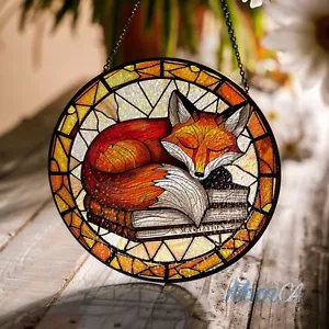 Encantador zorro sentado en un libro atrapasoles de vidrio, decoración literaria para amantes de los libros - Imagen 1 de 10