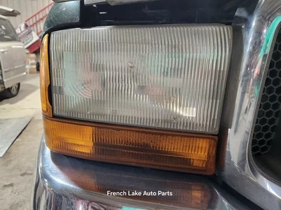 Faro derecho pasajero compuesto para camioneta Ford F250SD 99-00 1282066 Foto 1 de 4