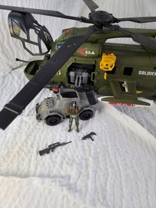 Chap Mei AF-53 Soldier Force Massive Mega 31" Military copter + Figure/Car - Picture 1 of 10