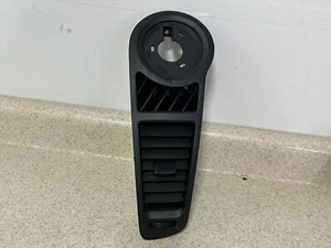Kia Soul Dash 2010-2013 lado izquierdo aire acondicionado calentador aire rejilla ventilación negro OEM - Imagen 1 de 4