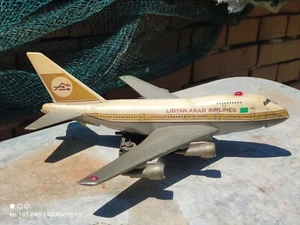 GIOCATTOLO VINTAGE BOEING 747 LIBIAN ARAB AIRLINES JET BATT. PARTE JUNIOR GIAPPONESE OPERATA - Foto 1 di 24