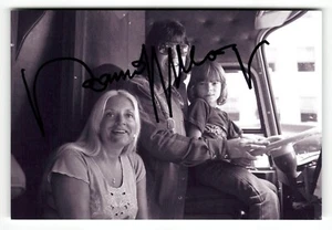 Ronnie Milsap with Family in Truck Autographed 4x6 Photo - Picture 1 of 2
