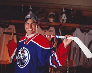 NAIL YAKUPOV SIGNED EDMONTON OILERS 8X10 PHOTO 2 - Picture 1 of 3