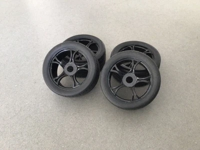 Räder RC Car 1:8, 17mm Aufnahme, NEU (z.B für Kyosho, Tamiya, Traxxas, Graupner) - Bild 1 von 3