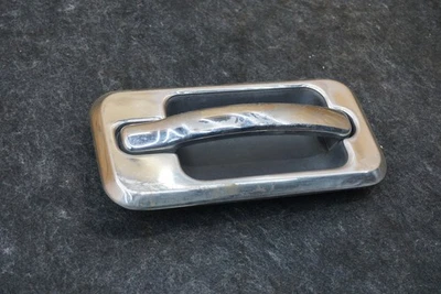 Conjunto de manija de puerta exterior trasera derecha cromada OEM 25845865 Hummer H2 2003-09 Foto 1 de 4