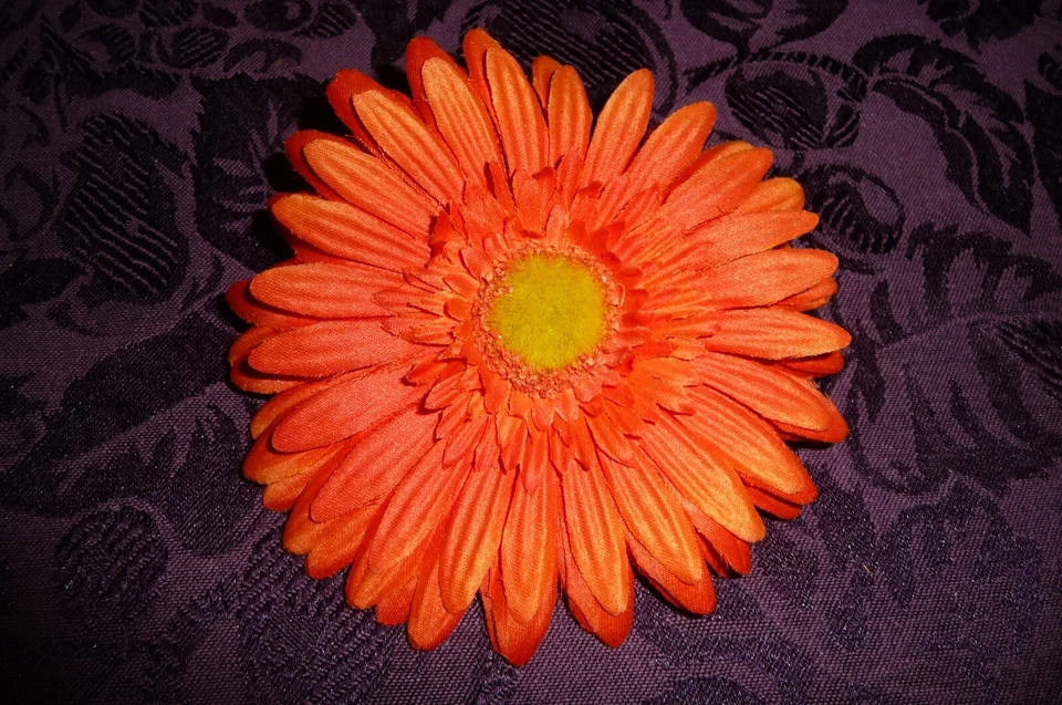 Pinza de pelo flor de seda artesanal naranja amarillo margarita 4 1/2" nueva sin etiquetas Foto 1 de 3