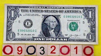 September 3 2010 Birthday Note 09032010 Fancy Serial Number One Dollar Bill DC - Image 1 of 4