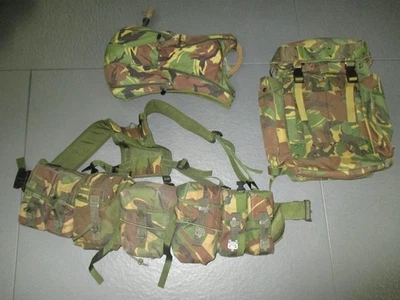 ORIGINAL Brit. und NL ARMEE, PLCE-Webbing,3l Camelbak,25 l Rucksack, **wie NEU** - Bild 1 von 4