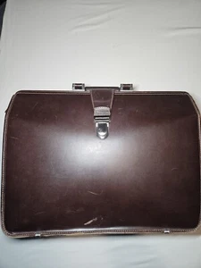 Johnston and Murphy Lawyers Briefcase. Leather - Picture 1 of 11