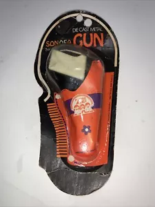 Vtg 1972 Zee Toys Son Of A Gun “Police” Die Cast Metal Tiny Big Shots Cap Gun - Picture 1 of 12