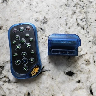 Reproductor de DVD Mad Catz remoto y receptor Sony PlayStation2 PS2 azul retro - ¡BONITO! Foto 1 de 4