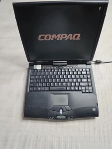 Vtg Compaq Presario 1600 Floppy Laptop Pentium III 14" Power On Tested Faulty - Picture 1 of 18