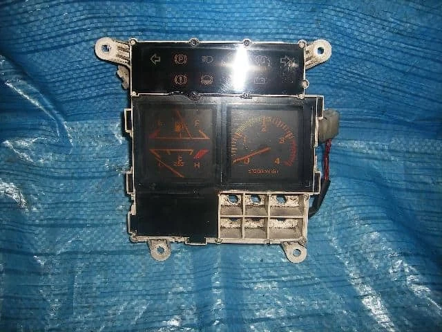 HINO 1989 P-FC174A Speedometer 2577007941 [Used] [PASKU171782] - image 1 of 1