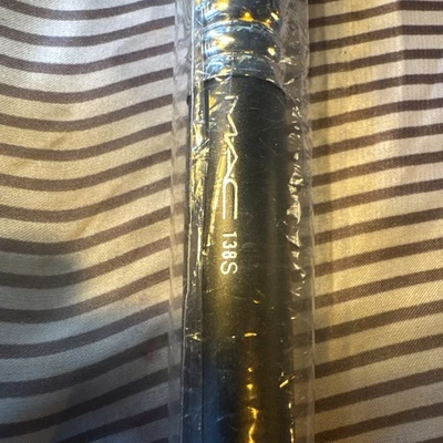 Cepillo de fibra MAC 130S Short Duo - Nuevo en embalaje - Auténtica herramienta profesional Foto 1 de 3